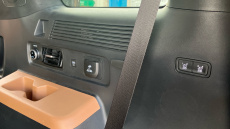 Hyundai SANTA FE 1.6 TGDi Plug-in Hybrid Ultimate 5dr 4WD Auto Estate